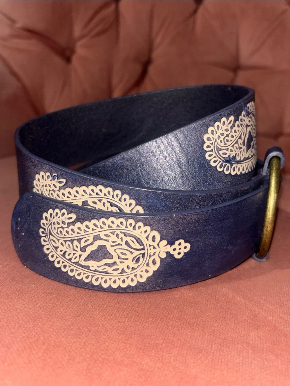 Gap belt blue leather paisley embossed y/k belt brass buckle women’s small